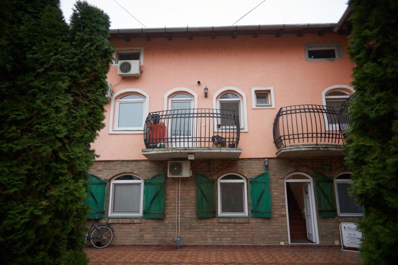 Apartman Azra Kikinda Esterno foto